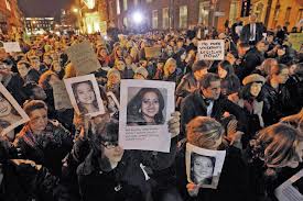 IRISH LAW| NO ABORTION| LADY DEATH| SAVITA DEAD| DOCTORS NEGLIGENCE| DOCTORS NO RESPONSE| INTERNATIONAL COURT| SAVITA HUSBAND| RELATIVES AGONY| RELATIVES CRY